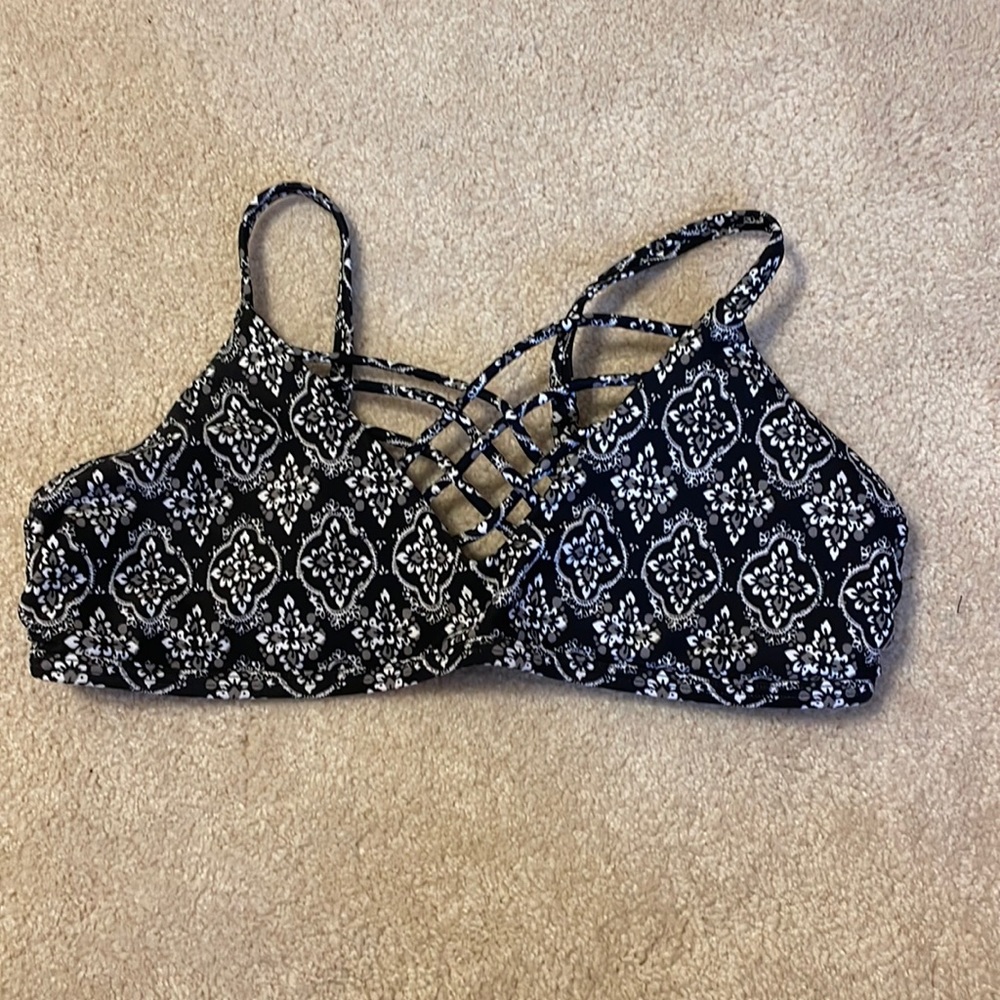 Hollister bathing suit top